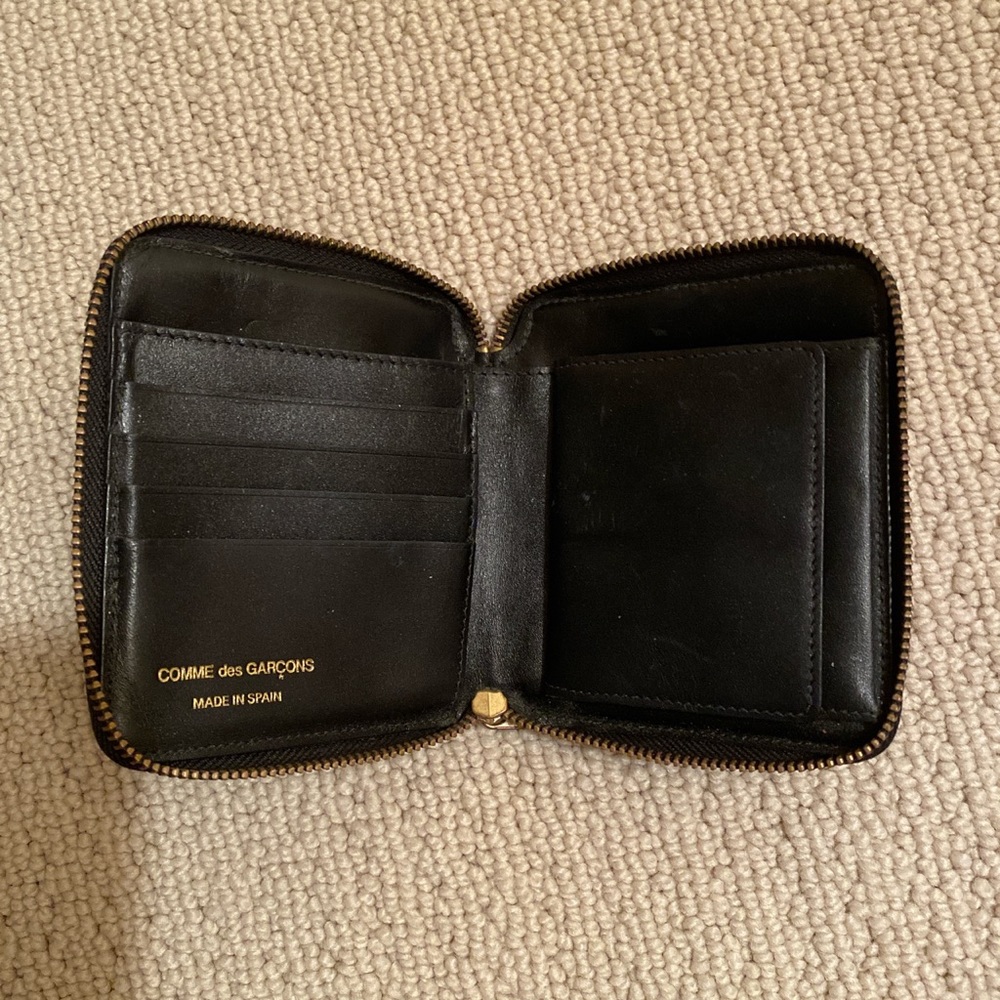 Comme des Garçons Classic Wallet in Black